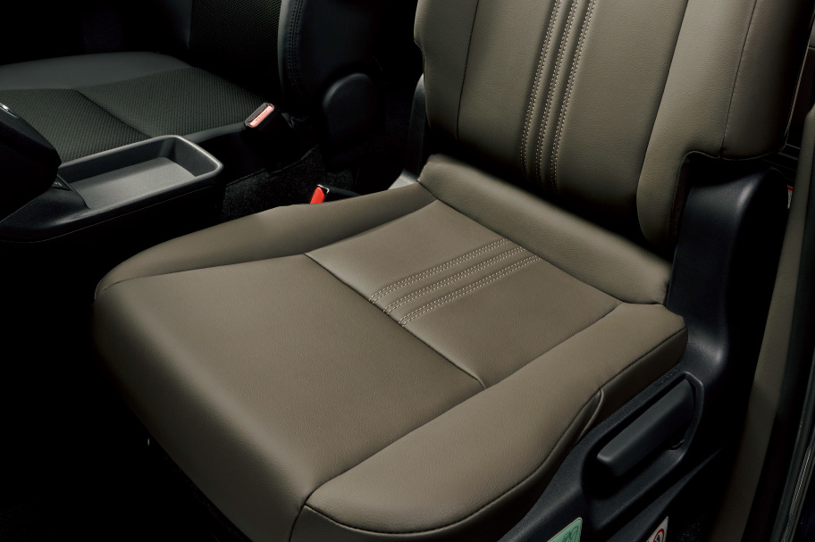 ジャパンタクシー 室内 インテリア 岐阜トヨタ