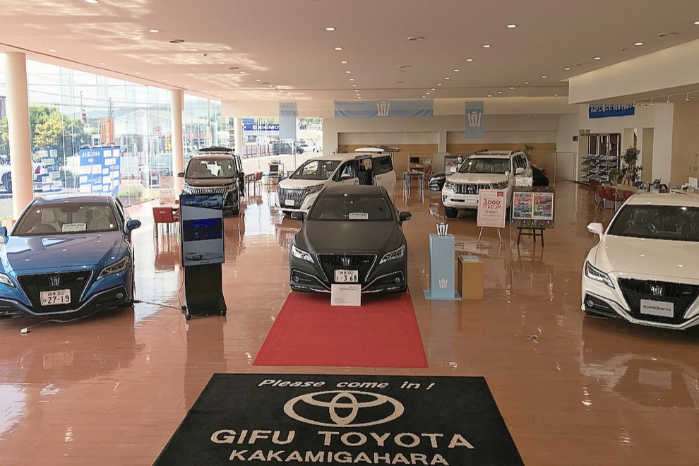 各務原店内観1
