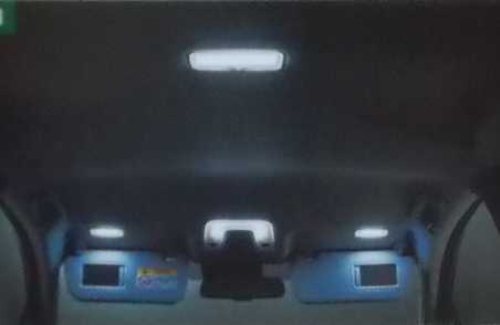 おすすめディーラーオプション モデリスタ LEDルームランプ（面