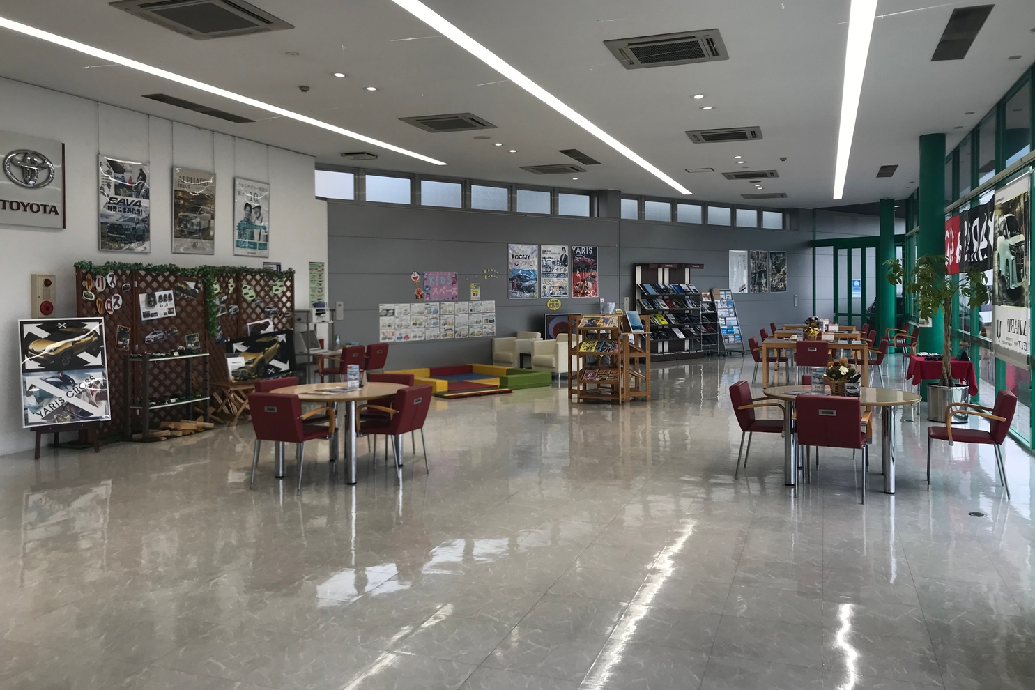 店内1