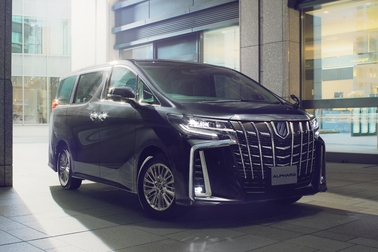 HYBRID SR“C パッケージ”（7人乗り・E-Four）