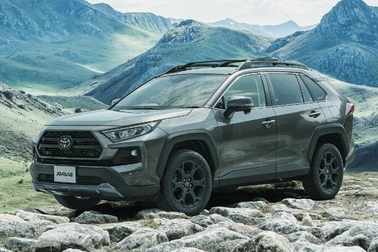 特別仕様車 Adventure “OFFROAD package”［ベース車両はAdventure（ガソリン車）］