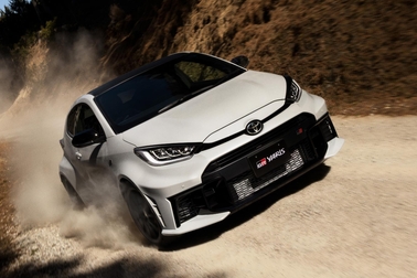 RZ“High performance”［GR-DAT（8AT・4WD）］