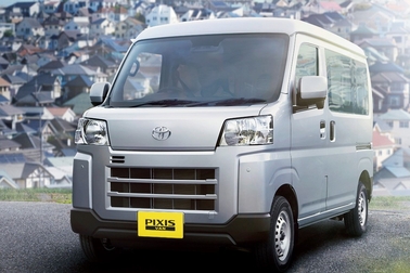 デラックス（CVT・2WD）